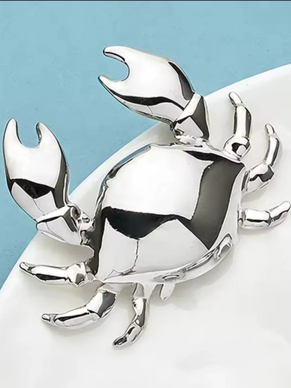 Cute Silver Crab Brooch